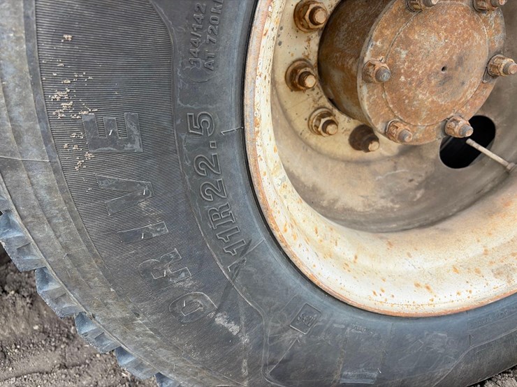 mack-cement-truck-image-54
