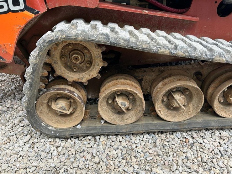 2019-ditch-witch-sk1050-image-17