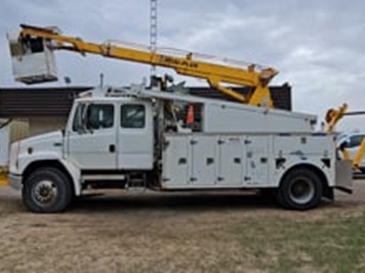 2002-freightliner-fl80-image-5