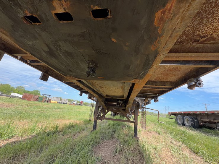 2015-precision-truss-extendable-trailer-image-14