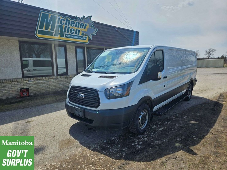 2017-ford-transit-image-1