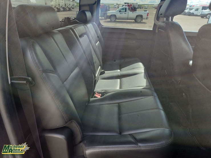2011-gmc-sierra-1500-sl-image-15