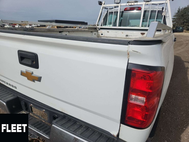 2017-chevrolet-silverado-2500hd-image-44