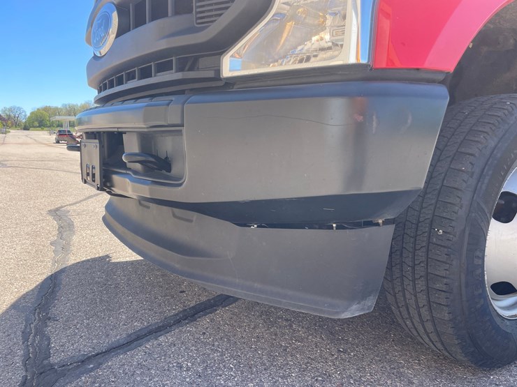 2020-ford-f350-xl-image-14