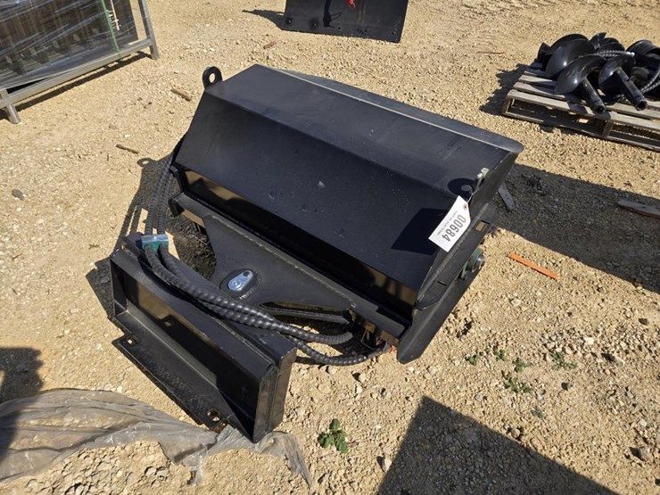 #684-•-new-sdlanch-mini-skid-steer-snow-angle-broom-image-3