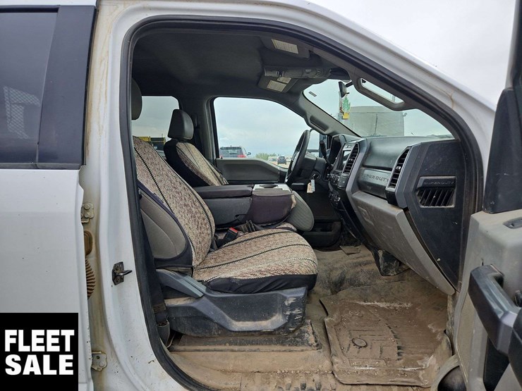 2022-ford-f350-image-36