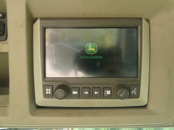 john-deere-8r-310-image-23