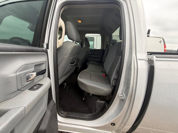 2013-dodge-ram-1500-image-38