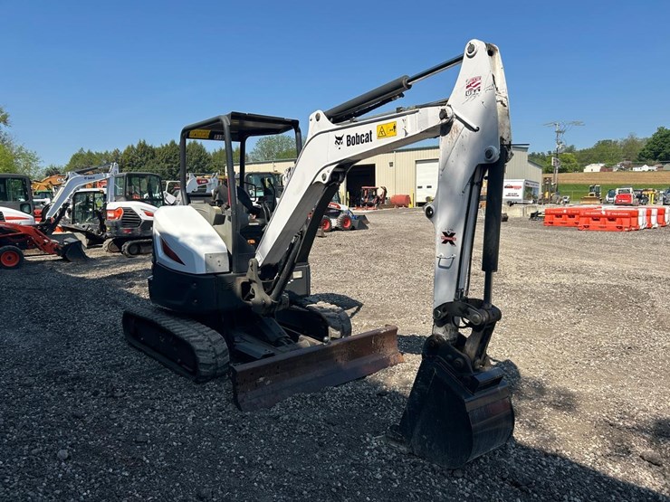 2019-bobcat-e35-image-6