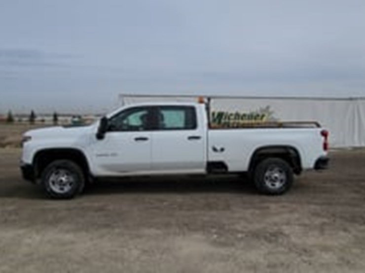 2020-chevrolet-silverado-2500hd-image-5