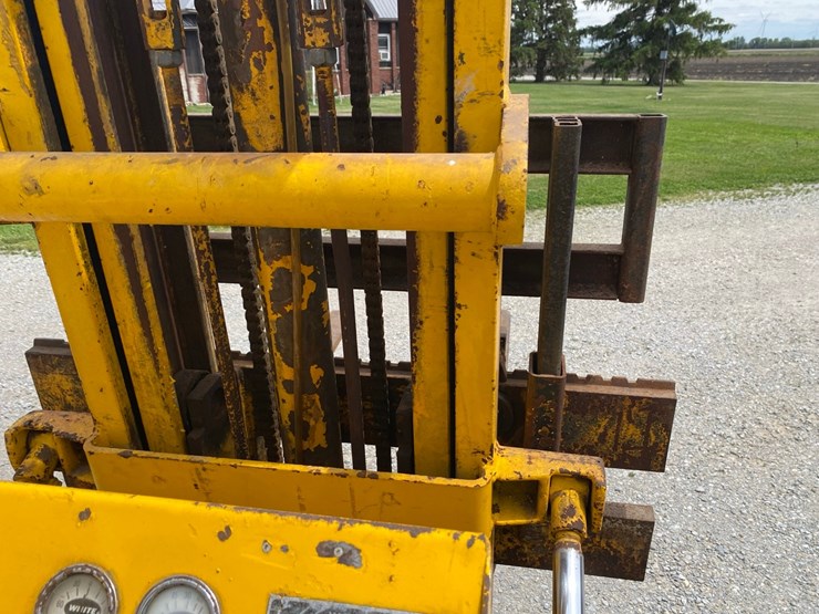 white-lp-gas-forklift.-image-25