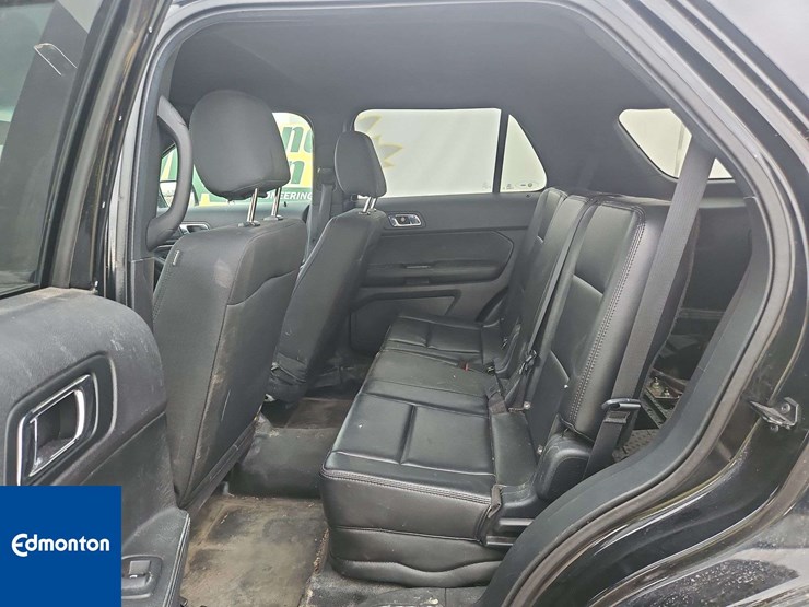 2018-ford-explorer-image-31