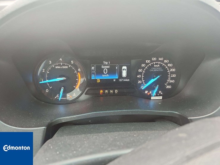 2018-ford-explorer-image-15