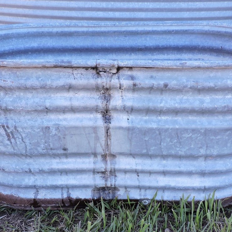 GALVANIZED STOCK TANK
