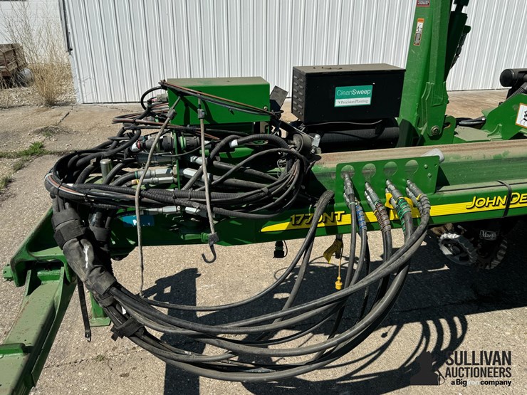 2013-john-deere-1770nt-ccs-image-10
