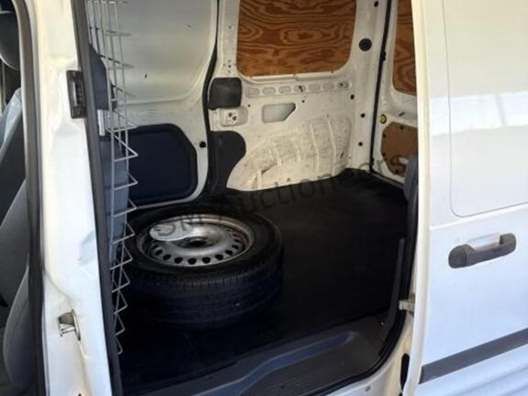 2011-ford-transit-connect-image-27