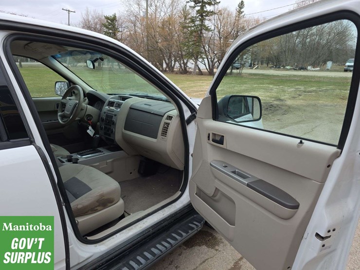 2008-ford-escape-image-29
