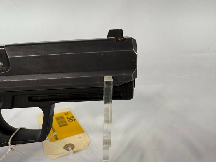 #36-•-heddert-koch-hk-usp-40-s&w-pistol-22-11203-image-17