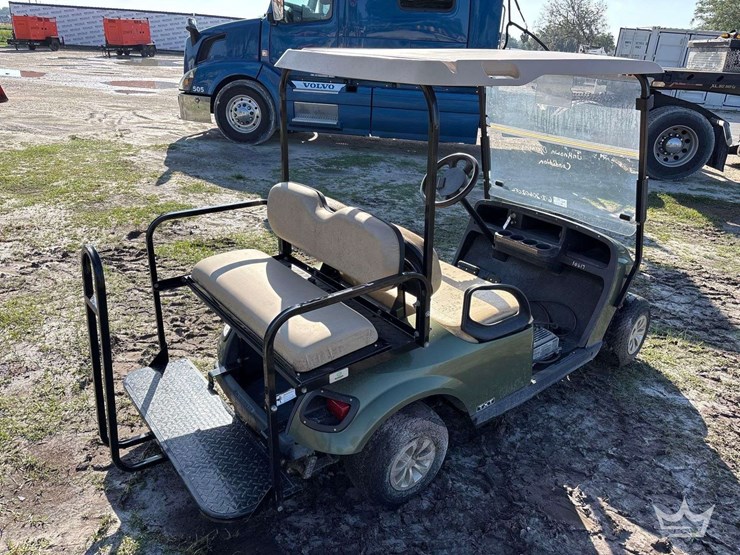 2019-ez-go-electric-cart-image-3