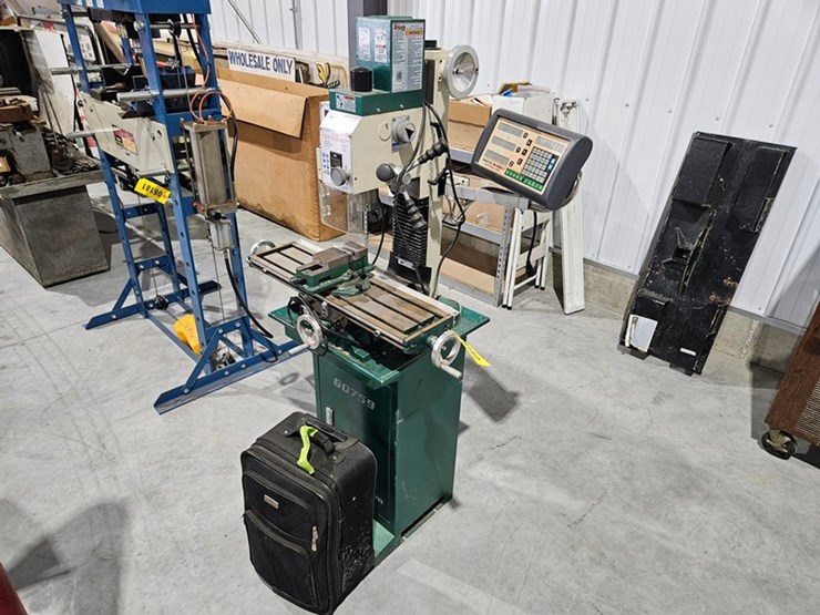#6180-•-2018-grizzly-g0759-mill/drill-w/-stand-&-dro-image-1