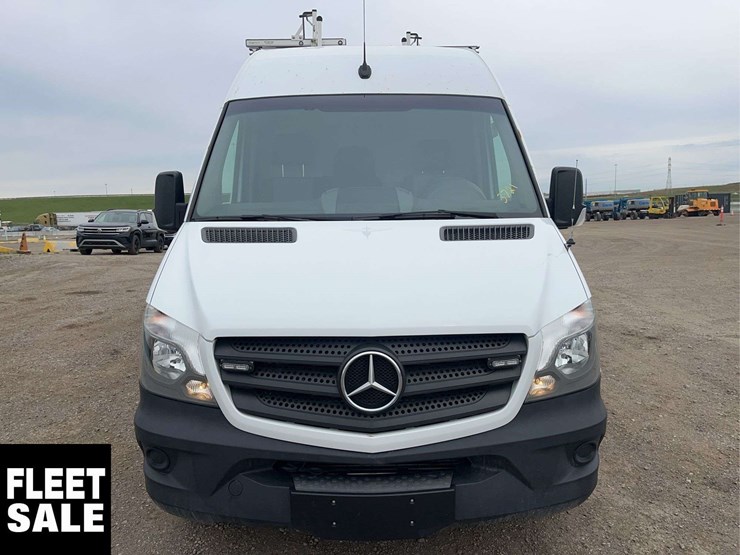2018-mercedes-benz-sprinter-3500-image-9