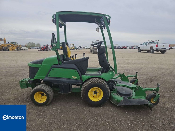 2019-john-deere-1580-image-8