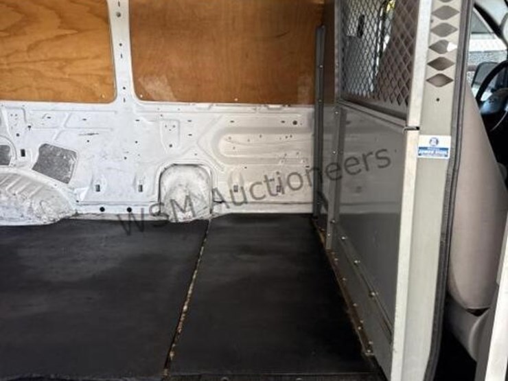 2009-ford-cargo-image-10