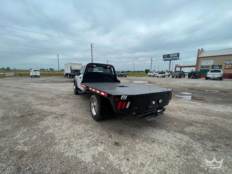 2017-ford-f550-image-2