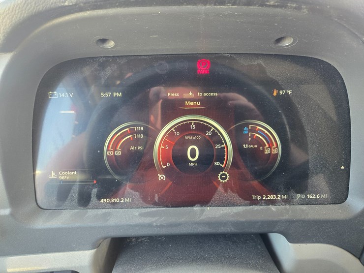 2023-peterbilt-567-image-66