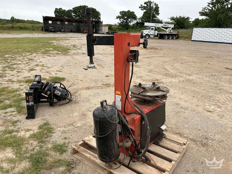 tire-machine-image-3