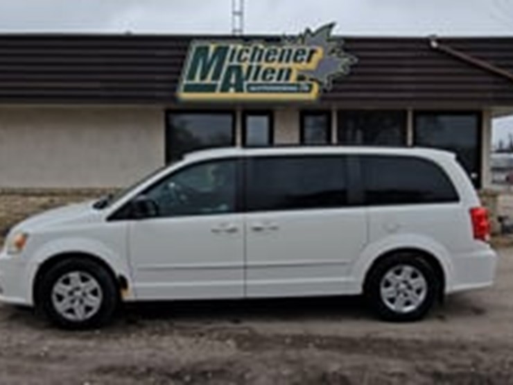 2011-dodge-grand-caravan-image-5