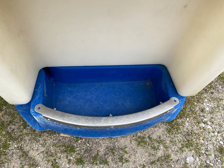 pax-poly-water-tank-image-5