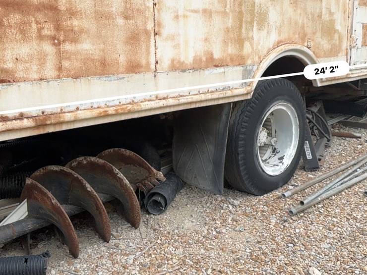 ford-600-image-45