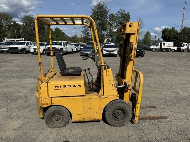 nissan-nfg101-forklift-image-3