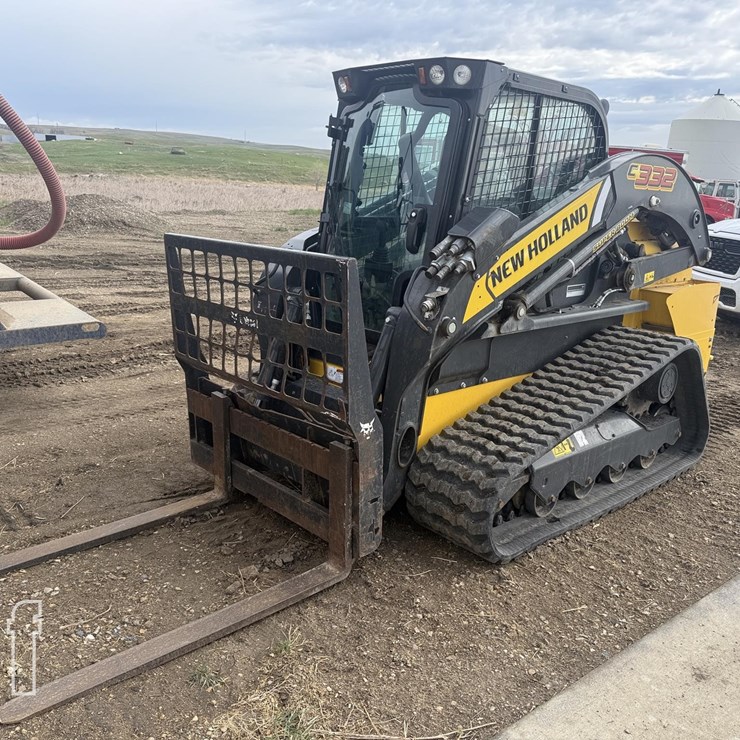 2021 NEW HOLLAND C332