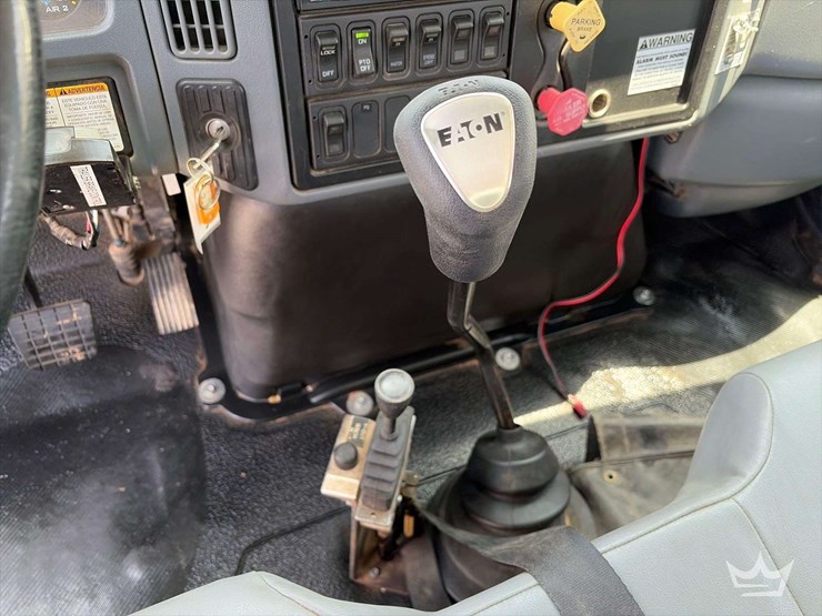 2007-international-durastar-4300-image-14