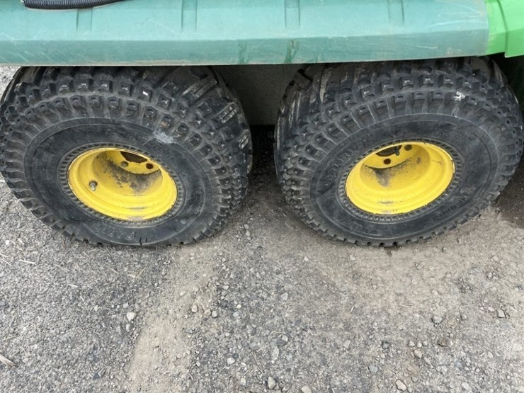 john-deere-gator-image-12