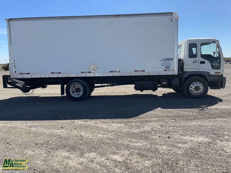 2006-gmc-t7500-image-8