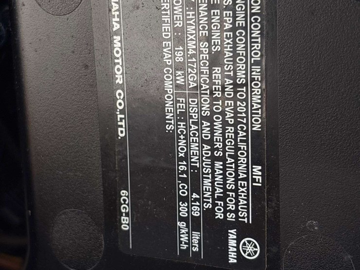 2017-yamaha-250-boat-motor-image-10