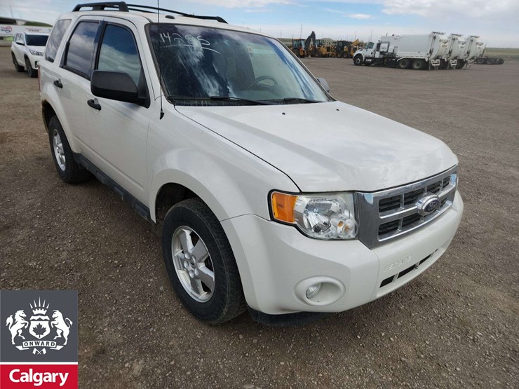 2012-ford-escape-xlt-image-2