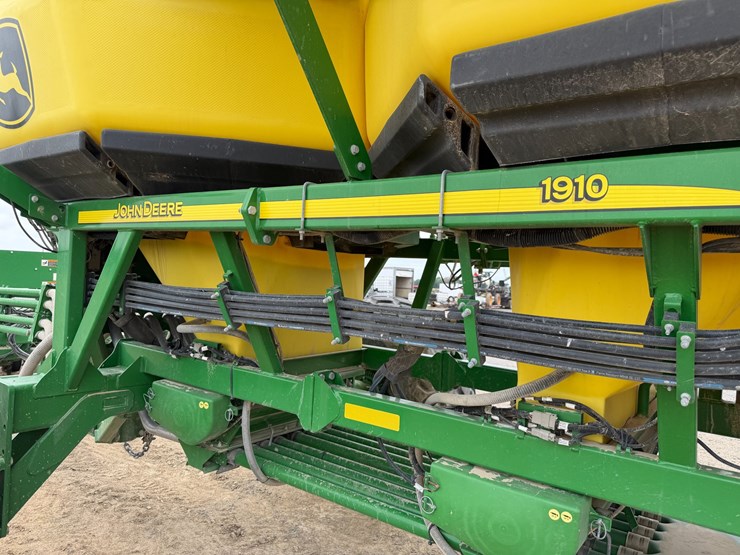 john-deere-1890-image-138
