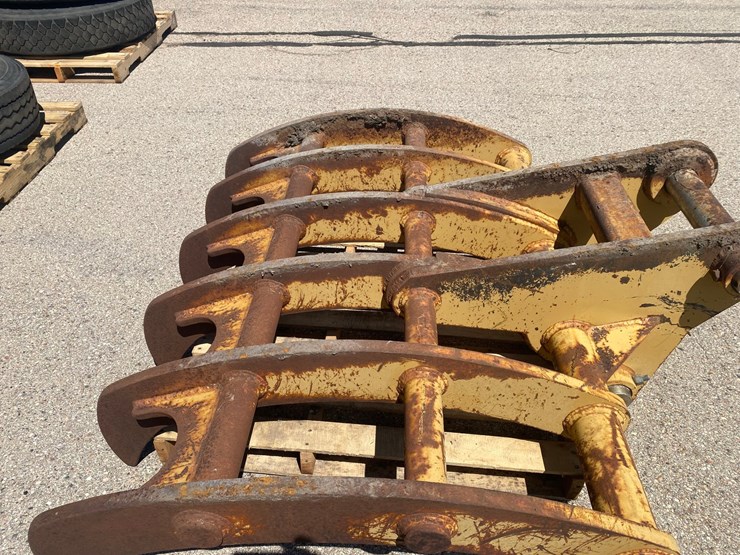 #8764-•-excavator-rock-rake-image-4