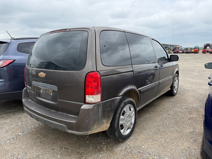 2008-chevrolet-uplander-image-3