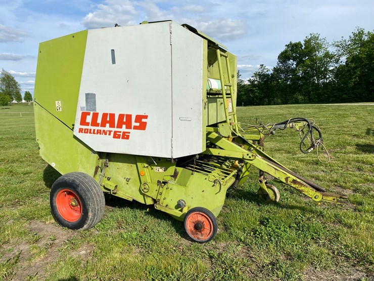 claas-rollant-66-image-1