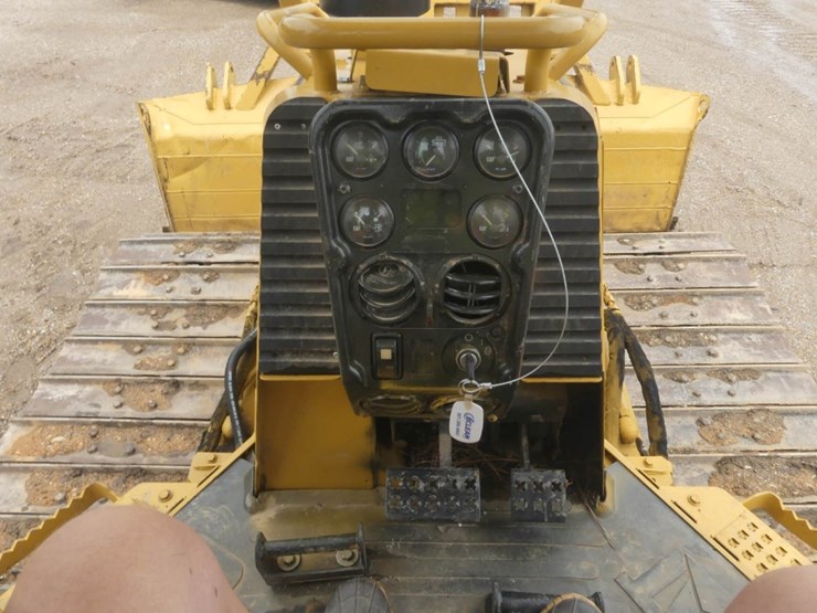 2004-caterpillar-d5g-lgp-image-15