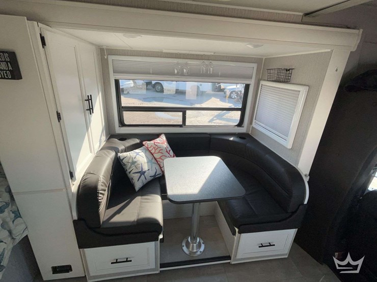 2021-mercedes-benz-sprinter-3500-xd-image-35