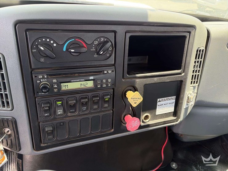 2007-international-durastar-4300-image-13