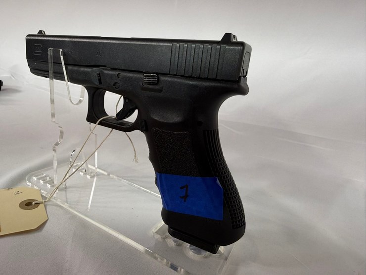 #7-•-glock-22-40-pistol-knw474-image-3
