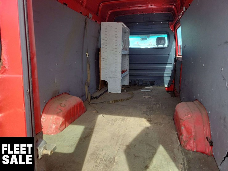 2005-dodge-sprinter-2500-image-11