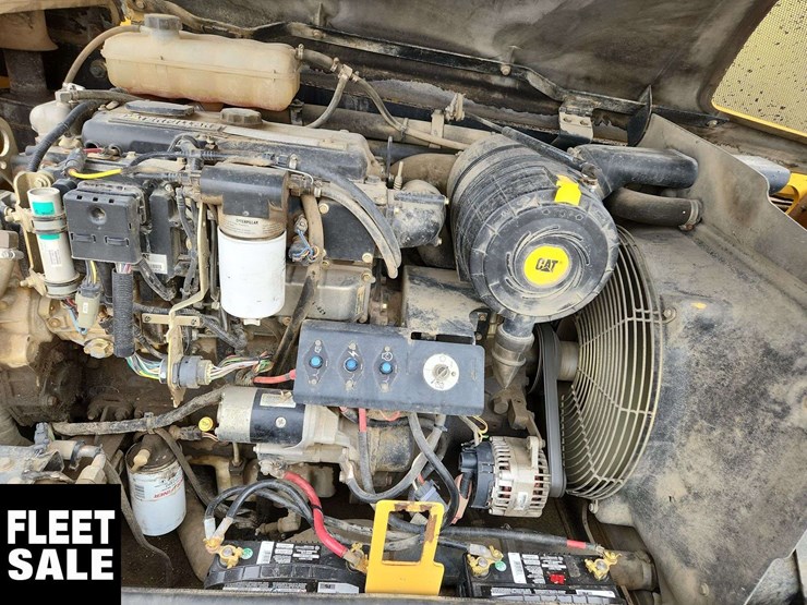 2005-caterpillar-th580b-image-20